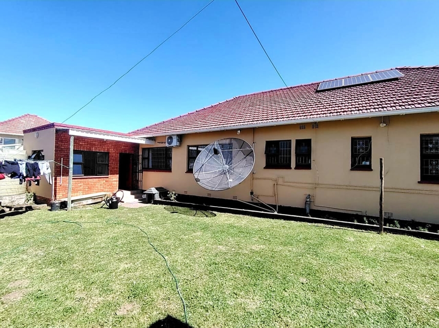 6 Bedroom Property for Sale in Baysville Eastern Cape